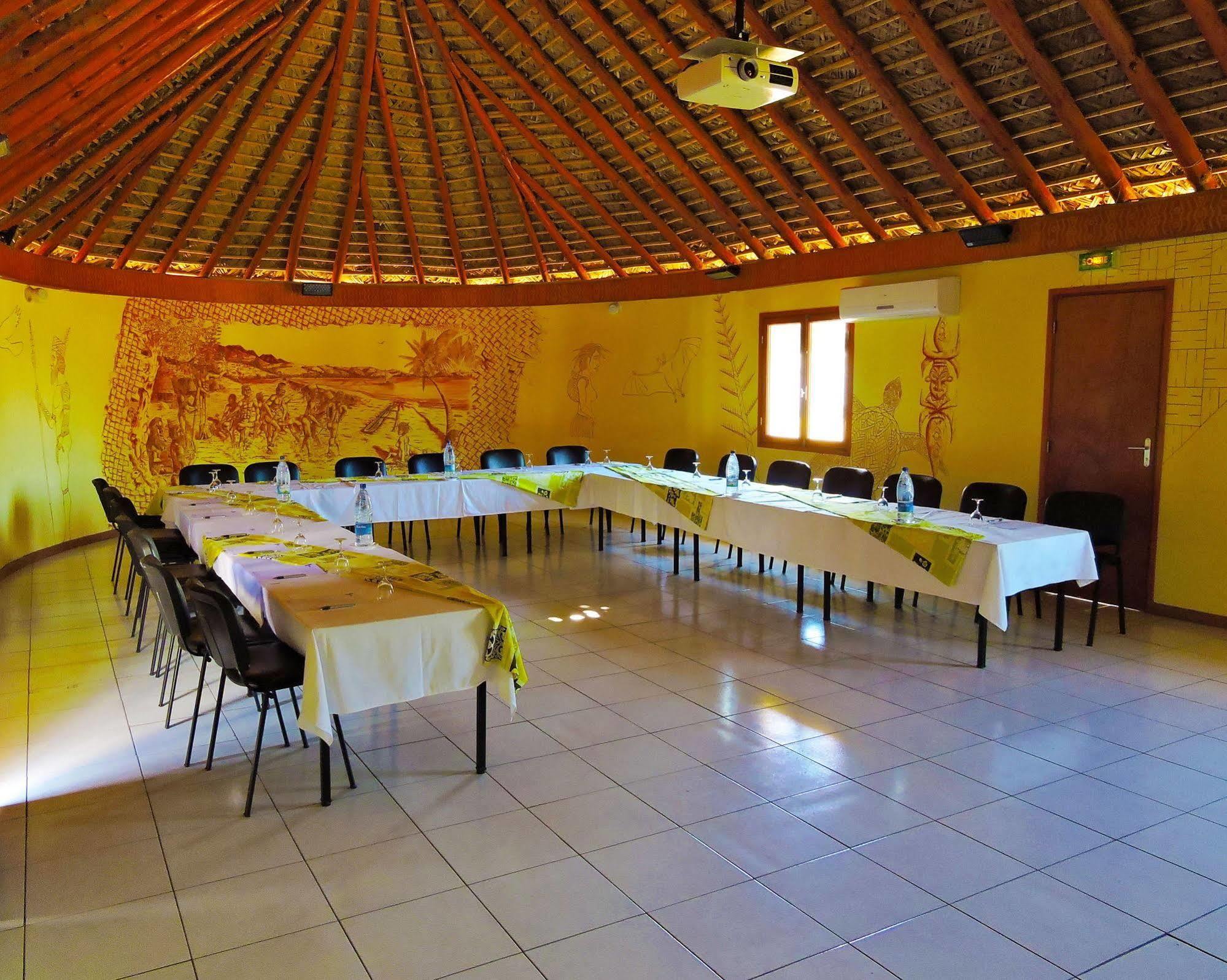 Hôtel Koniambo à Koné Extérieur photo